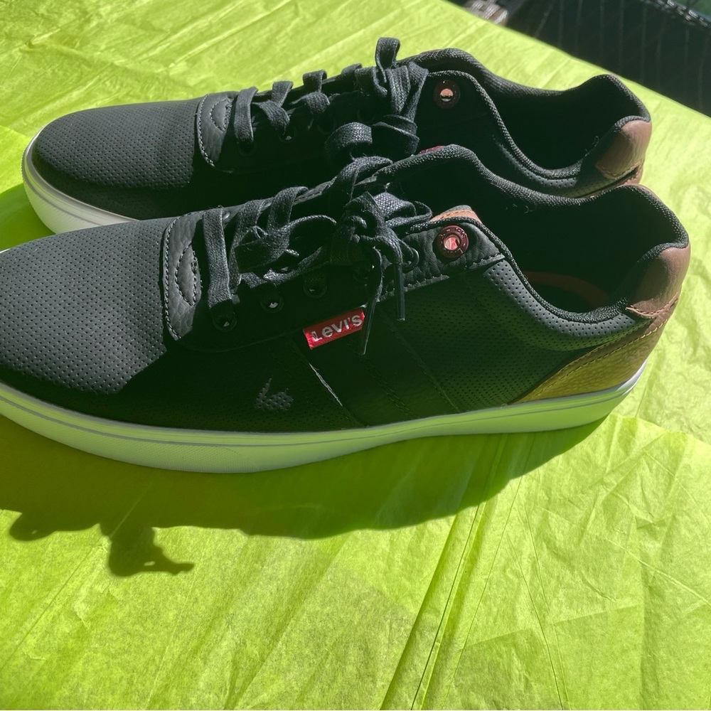 Levi’s Sneakers